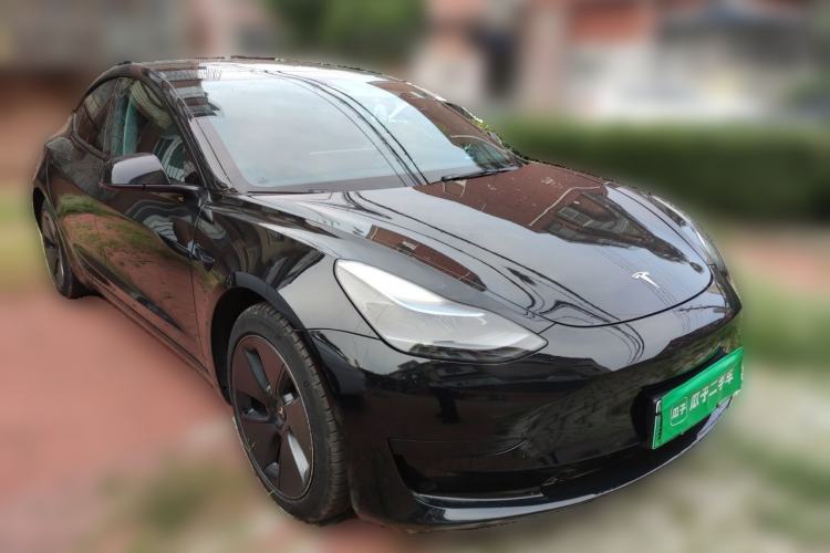 Used Tesla Model 3 2022 Rear-Wheel-Drive Version Front Right 45 Deg