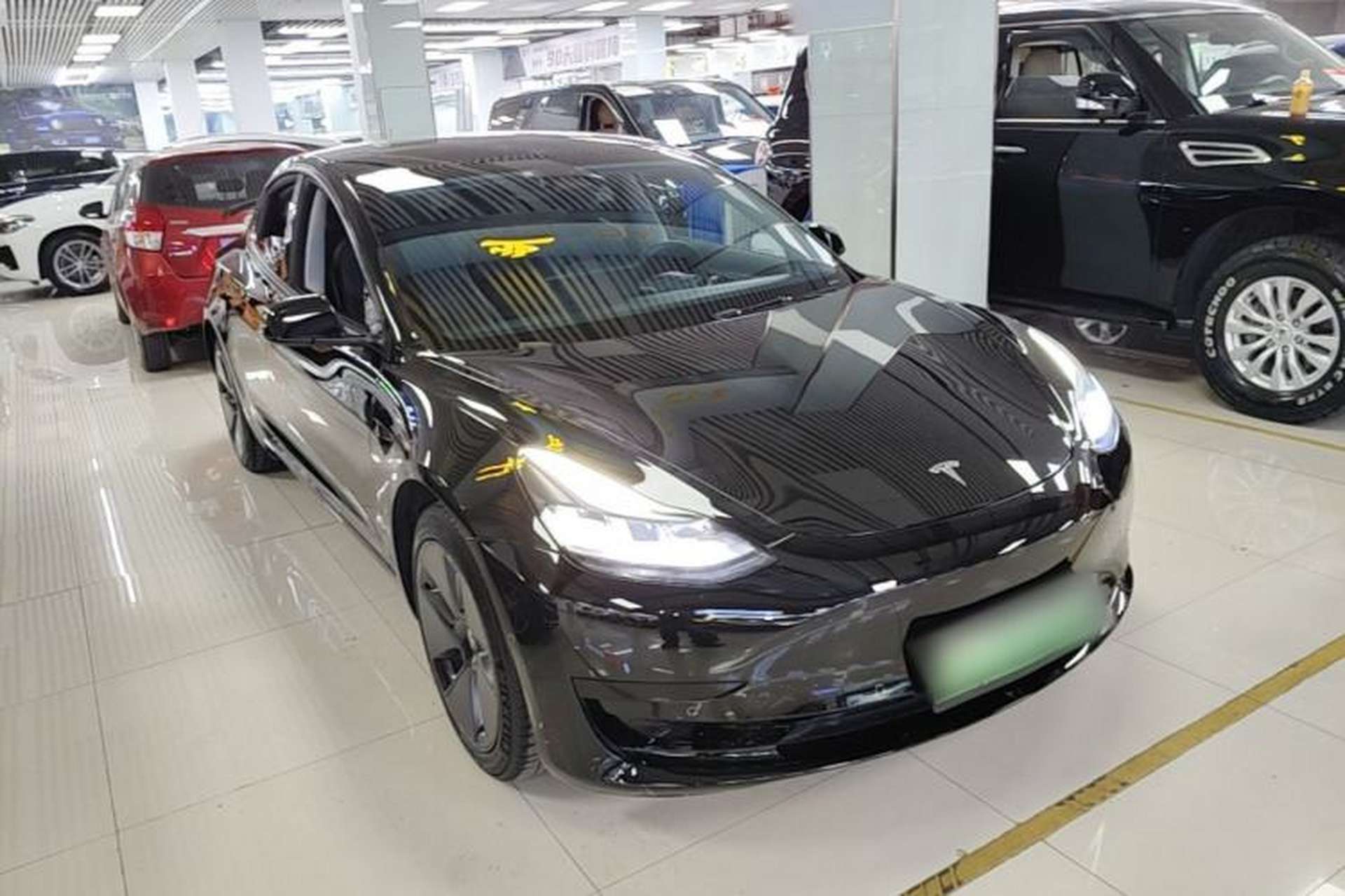 Used Tesla Model 3 2022 Rear-Wheel-Drive Version Front Right 45 Deg