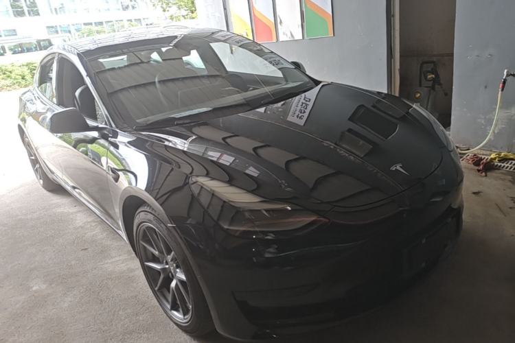 Used Tesla Model 3 2022 Rear-Wheel-Drive Version Front Right 45 Deg