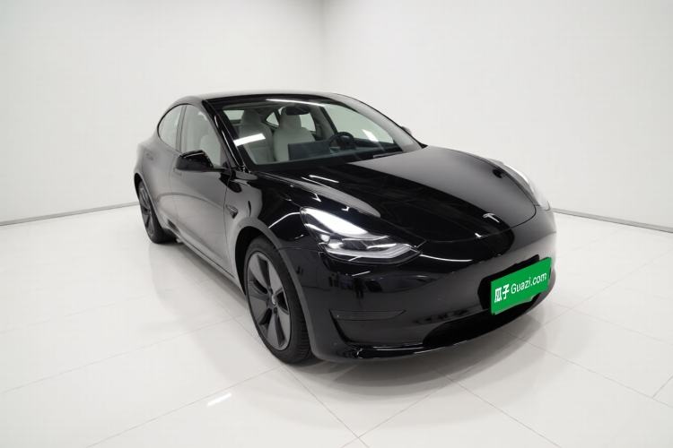 Used Tesla Model 3 2022 Rear-Wheel-Drive Version Front Right 45 Deg
