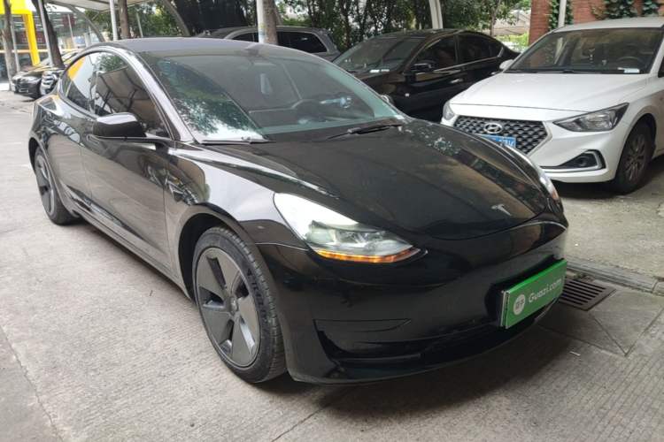Used Tesla Model 3 2022 Rear-Wheel-Drive Version Front Right 45 Deg