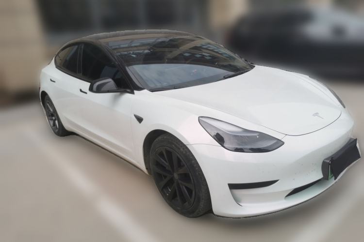 Used Tesla Model 3 2022 Rear-Wheel-Drive Version Front Right 45 Deg