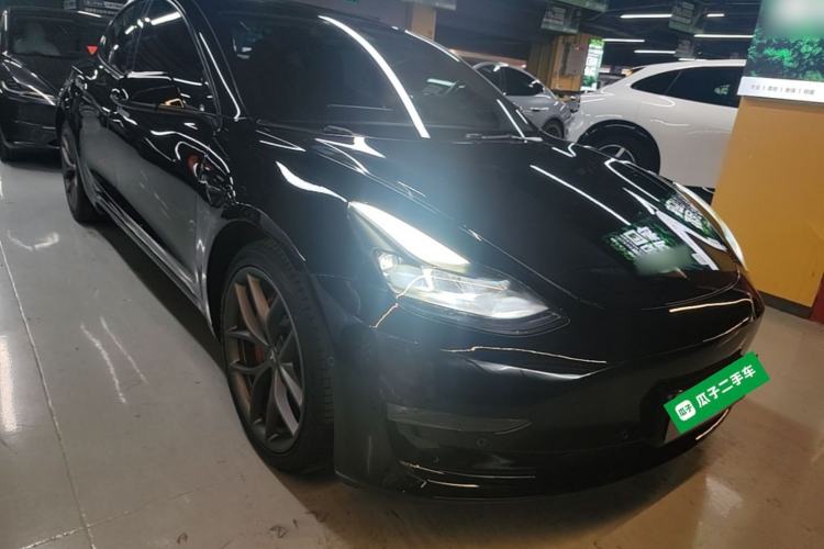 Used Tesla Model 3 2022 Performance High-Performance All-Wheel-Drive Version Front Right 45 Deg