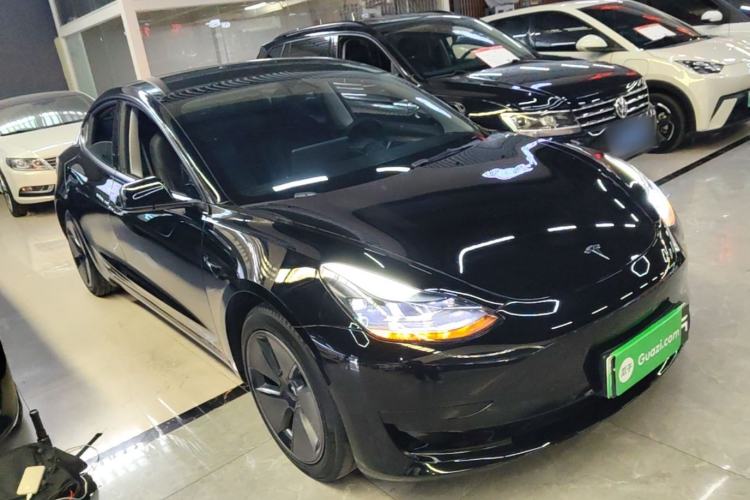 Used Tesla Model 3 2022 Rear-Wheel-Drive Version Front Right 45 Deg