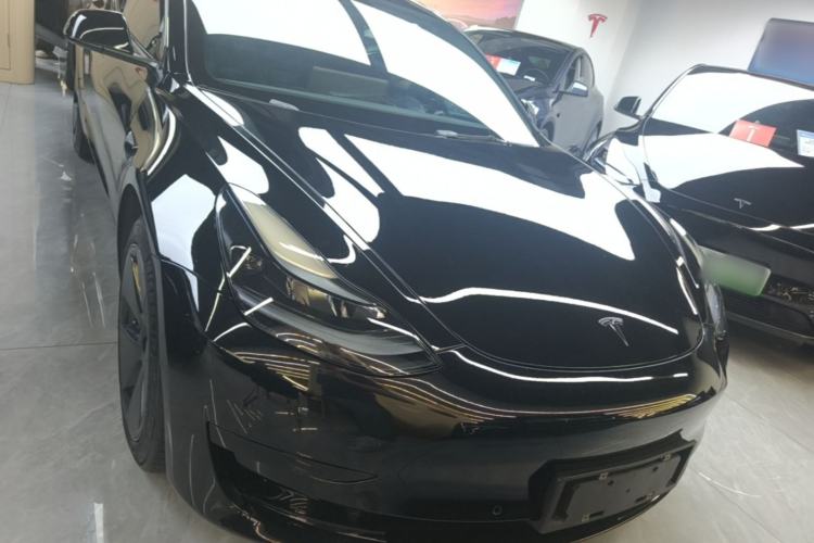 Used Tesla Model 3 2022 Rear-Wheel-Drive Version Front Right 45 Deg