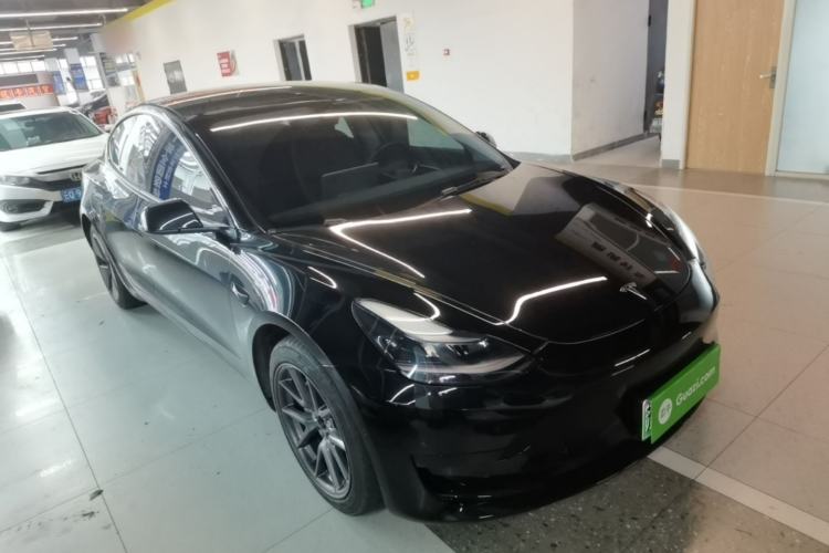 Used Tesla Model 3 2022 Rear-Wheel-Drive Version Front Right 45 Deg
