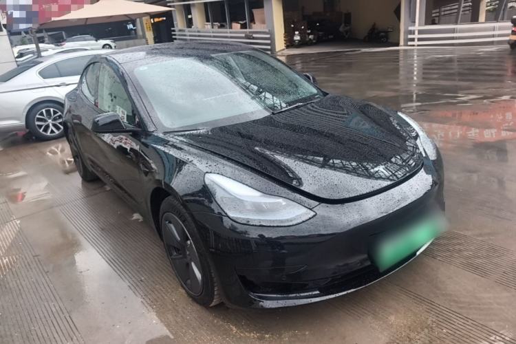 Used Tesla Model 3 2022 Rear-Wheel-Drive Version Front Right 45 Deg