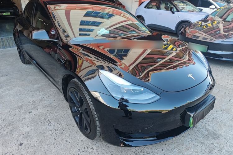 Used Tesla Model 3 2022 Rear-Wheel-Drive Version Front Right 45 Deg