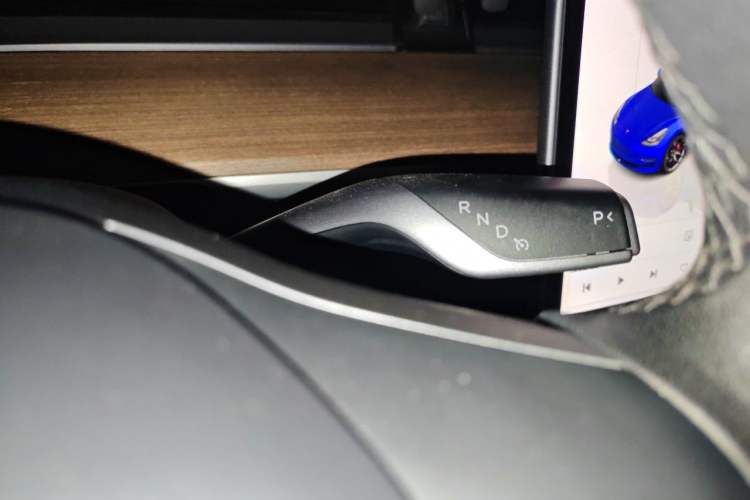 Used Tesla Model 3 2022 Performance High-Performance All-Wheel-Drive Version Gear Lever