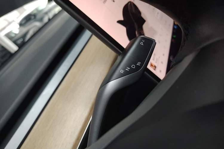 Used Tesla Model 3 2022 Performance High-Performance All-Wheel-Drive Version Gear Lever