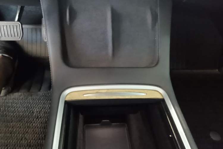 Used Tesla Model 3 2022 Rear-Wheel-Drive Version Gear Lever