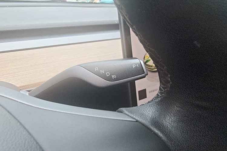 Used Tesla Model 3 2022 Performance High-Performance All-Wheel-Drive Version Gear Lever