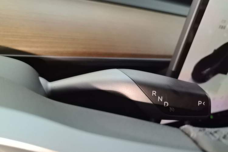 Used Tesla Model 3 2022 Performance High-Performance All-Wheel-Drive Version Gear Lever