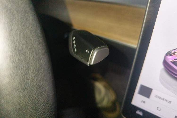 Used Tesla Model 3 2022 Performance High-Performance All-Wheel-Drive Version Gear Lever