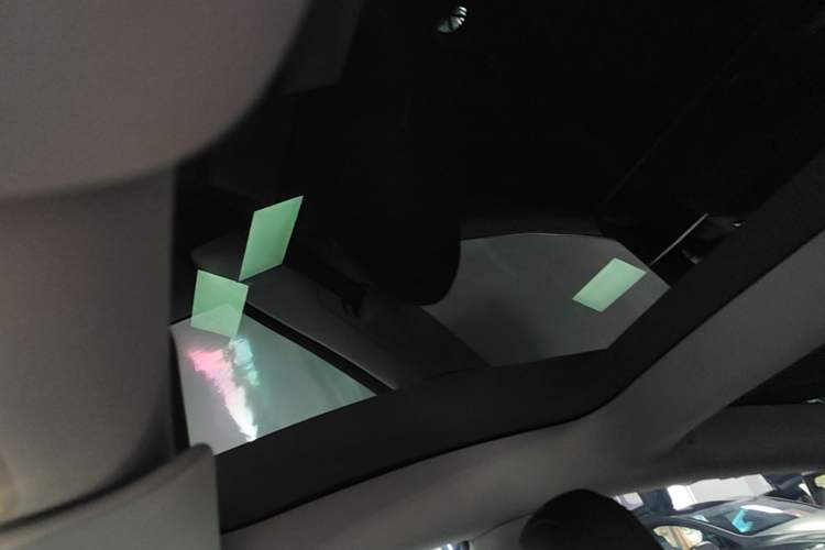 Used Tesla Model 3 2022 Rear-Wheel-Drive Version Headliner