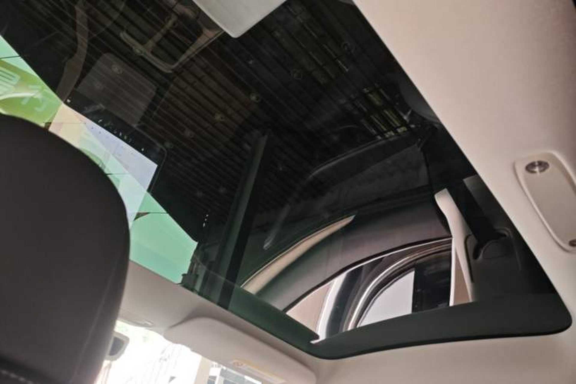 Used Tesla Model 3 2022 Rear-Wheel-Drive Version Headliner