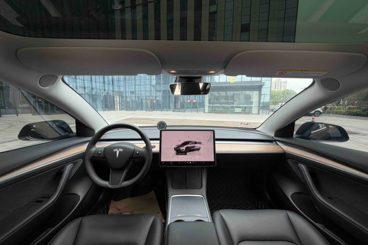 Used Tesla Model 3 2022 Rear-Wheel-Drive Version Headliner