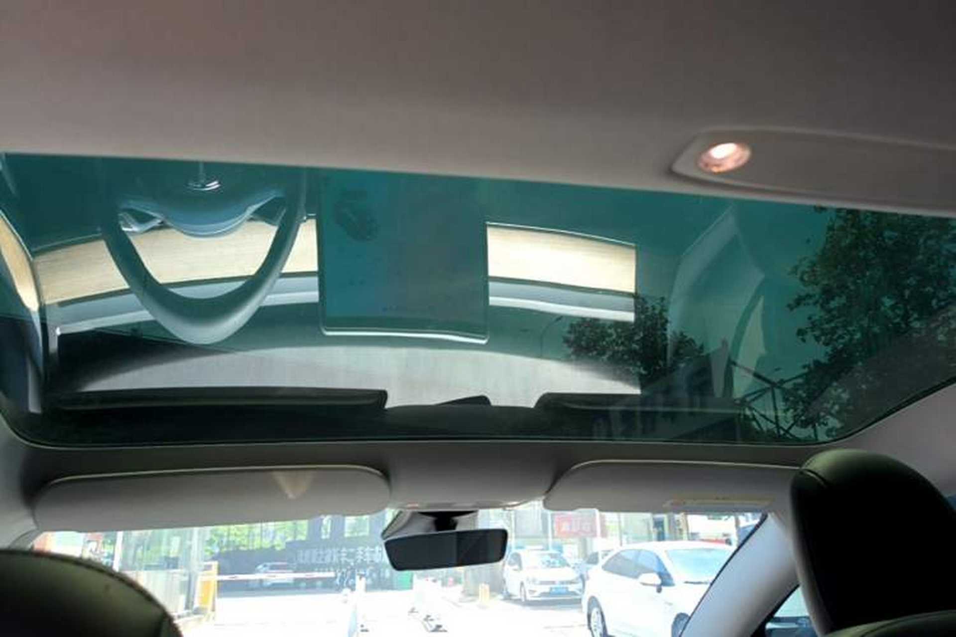 Used Tesla Model 3 2022 Rear-Wheel-Drive Version Headliner