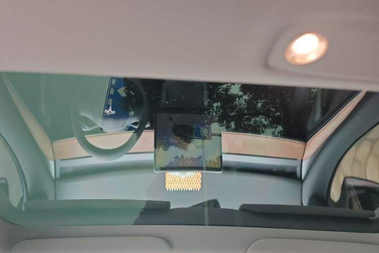 Used Tesla Model 3 2022 Rear-Wheel-Drive Version Headliner