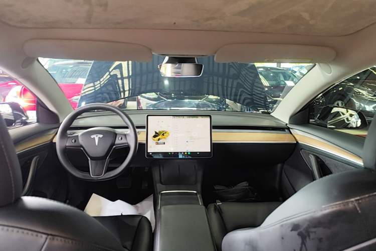 Used Tesla Model 3 2022 Rear-Wheel-Drive Version Headliner