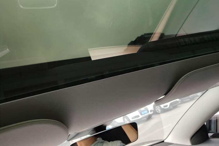 Used Tesla Model 3 2022 Rear-Wheel-Drive Version Headliner