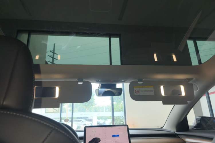 Used Tesla Model 3 2022 Rear-Wheel-Drive Version Headliner