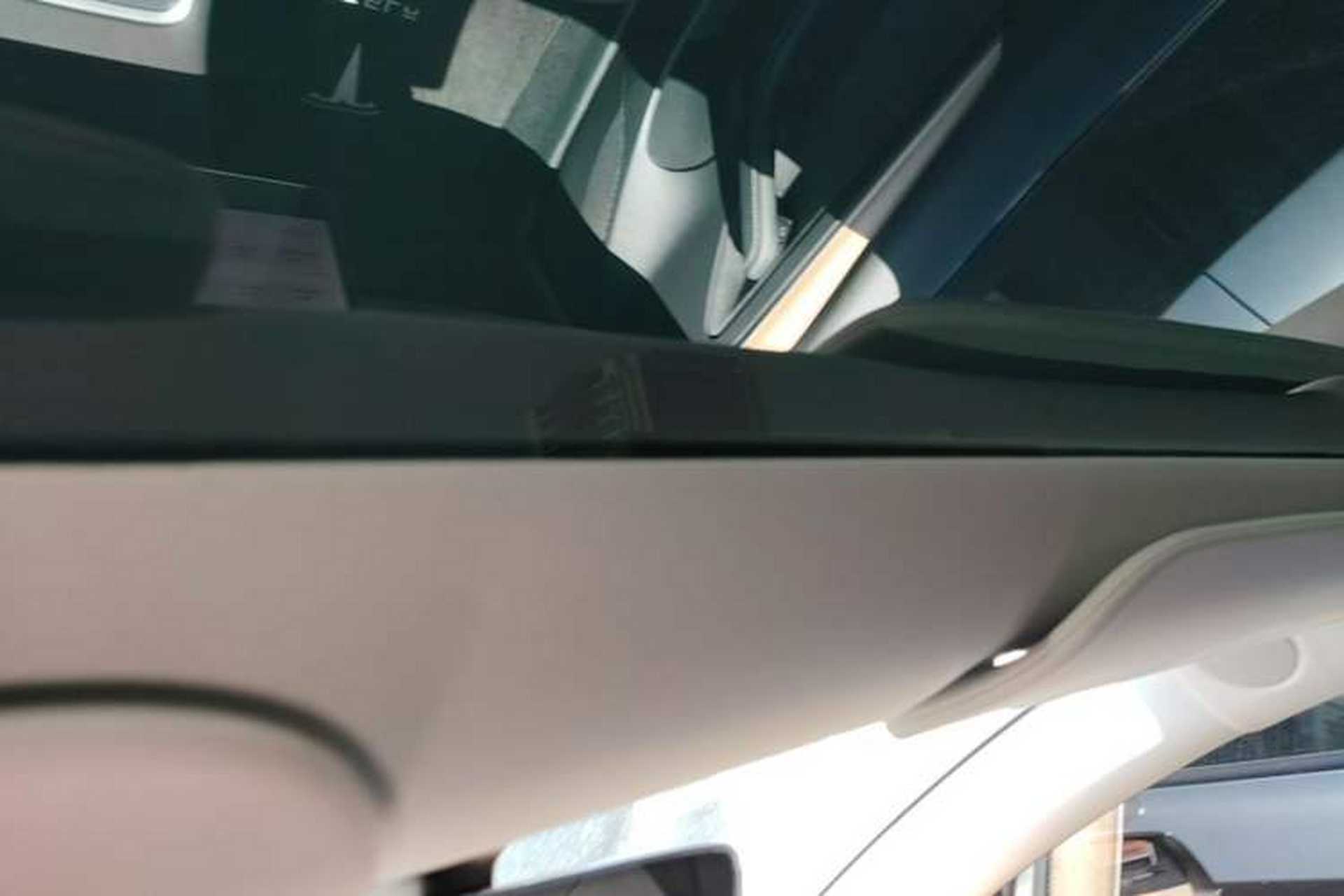 Used Tesla Model 3 2022 Rear-Wheel-Drive Version Headliner