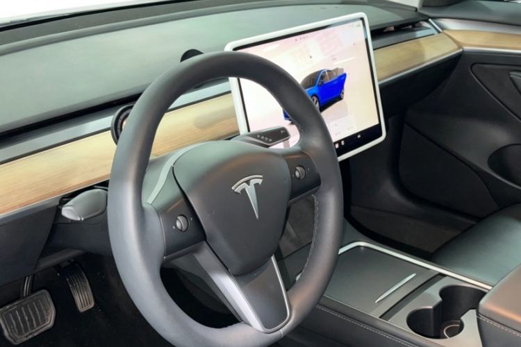 Used Tesla Model 3 2022 Rear-Wheel-Drive Version Interior 1