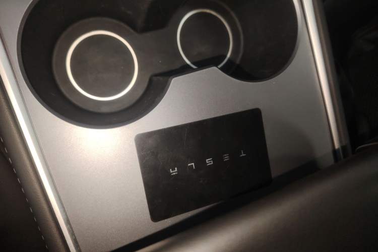 Used Tesla Model 3 2022 Rear-Wheel-Drive Version Interior 1
