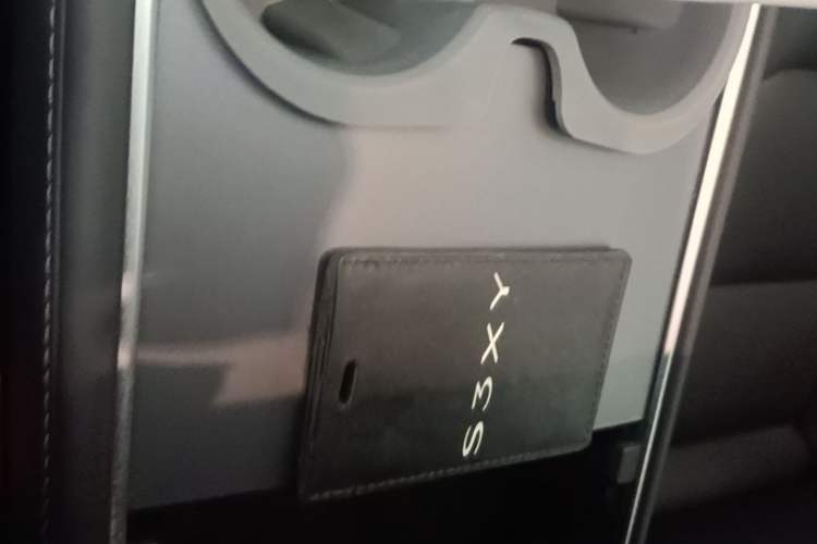 Used Tesla Model 3 2022 Rear-Wheel-Drive Version Interior 1