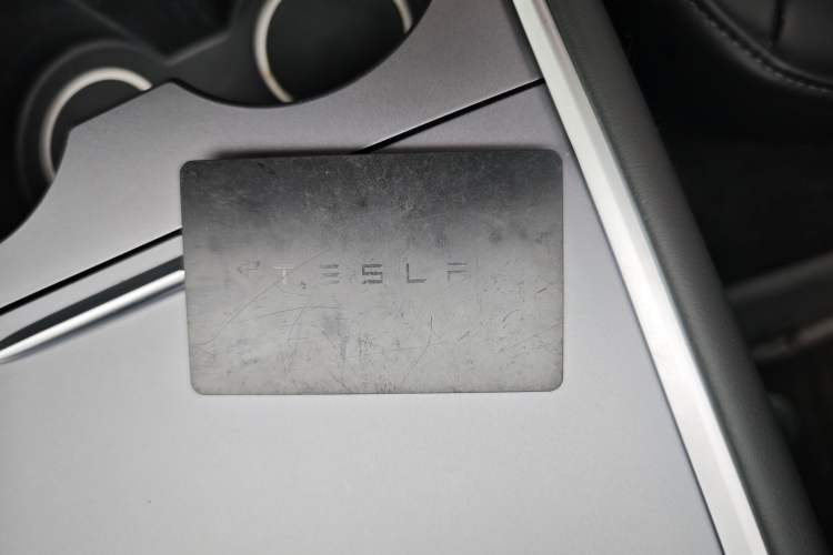 Used Tesla Model 3 2022 Rear-Wheel-Drive Version Interior 1
