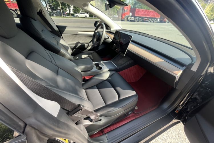 Used Tesla Model 3 2022 Rear-Wheel-Drive Version Interior 11