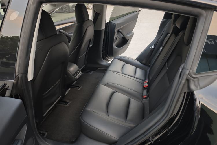 Used Tesla Model 3 2022 Rear-Wheel-Drive Version Interior 2