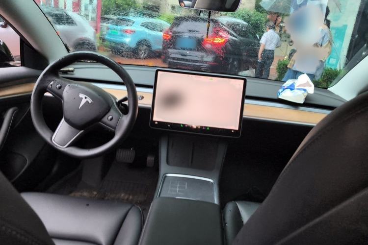 Used Tesla Model 3 2022 Rear-Wheel-Drive Version Interior 2