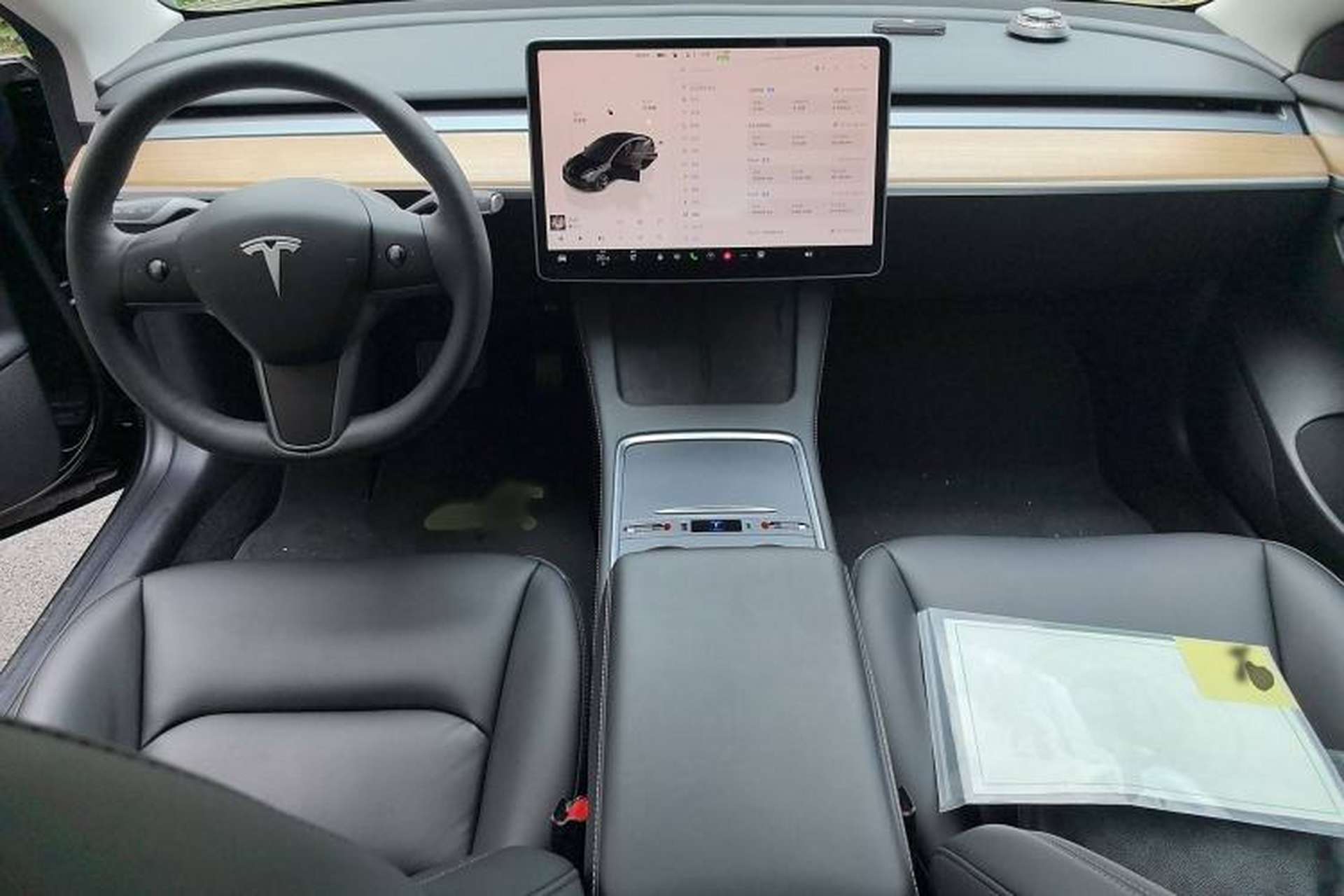 Used Tesla Model 3 2022 Rear-Wheel-Drive Version Interior 2