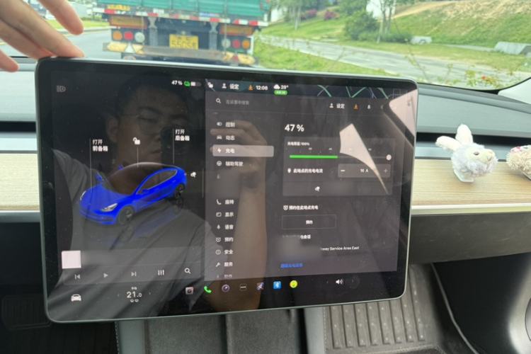 Used Tesla Model 3 2022 Rear-Wheel-Drive Version Interior 2