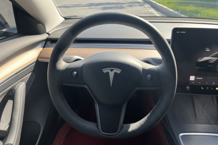 Used Tesla Model 3 2022 Rear-Wheel-Drive Version Interior 2