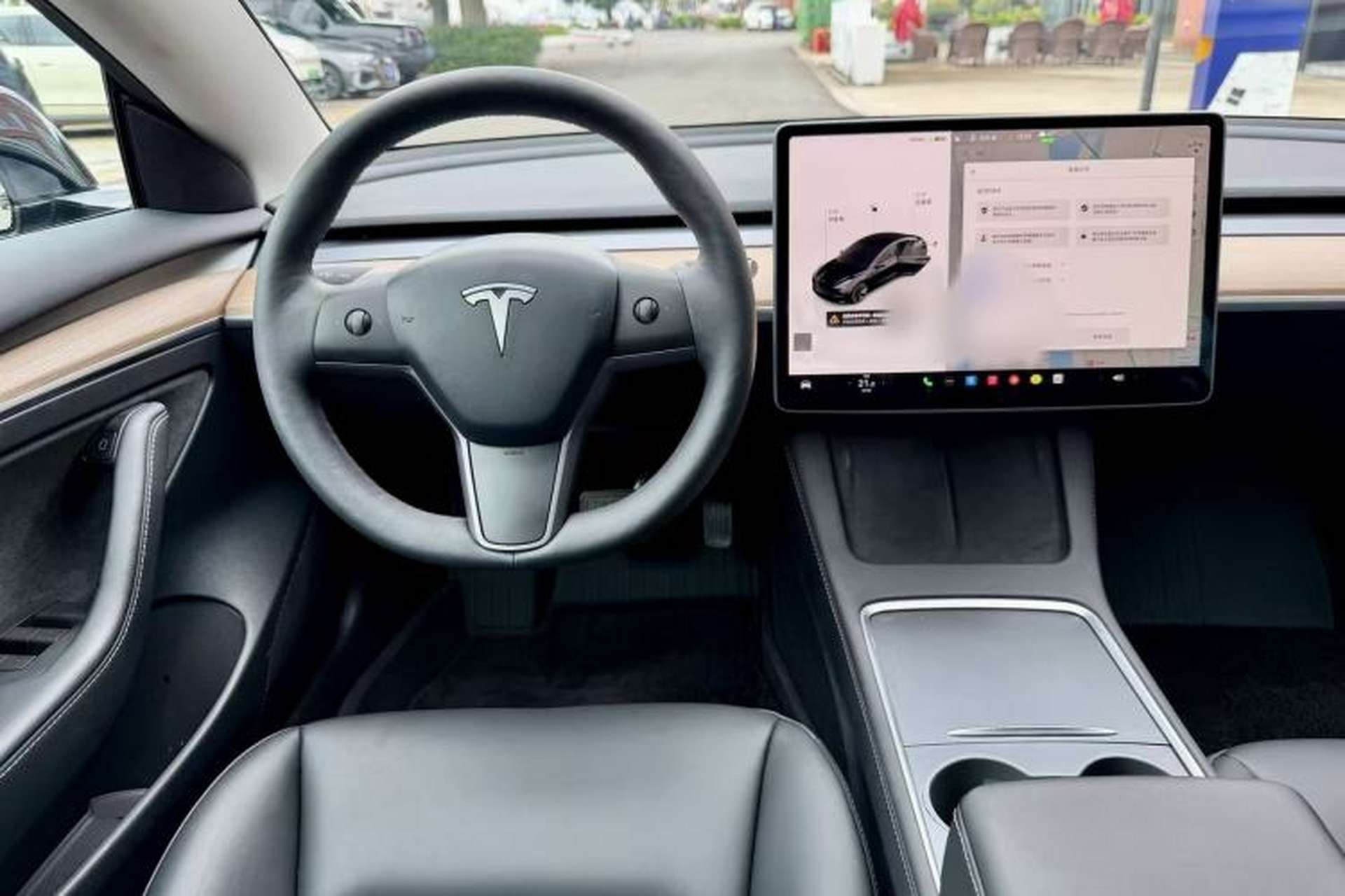 Used Tesla Model 3 2022 Rear-Wheel-Drive Version Interior 2