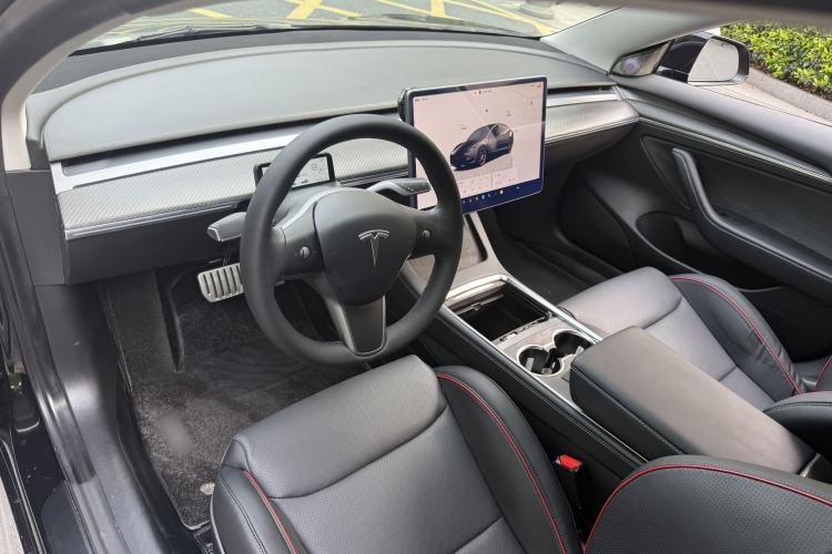 Used Tesla Model 3 2022 Performance High-Performance All-Wheel-Drive Version Interior 2