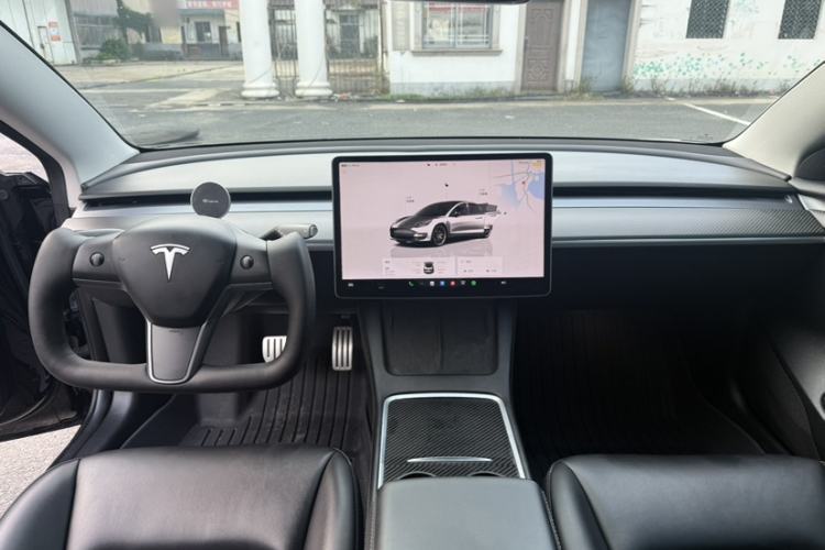 Used Tesla Model 3 2022 Performance High-Performance All-Wheel-Drive Version Interior 2