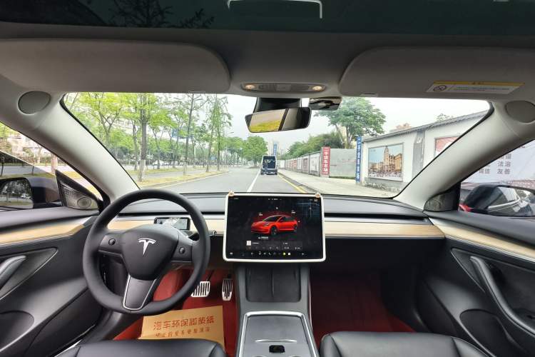 Used Tesla Model 3 2022 Rear-Wheel-Drive Version Interior 2