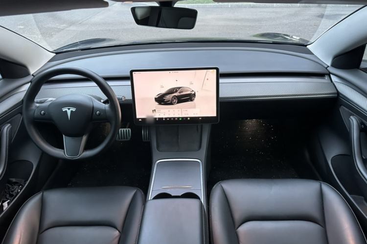 Used Tesla Model 3 2022 Performance High-Performance All-Wheel-Drive Version Interior 3