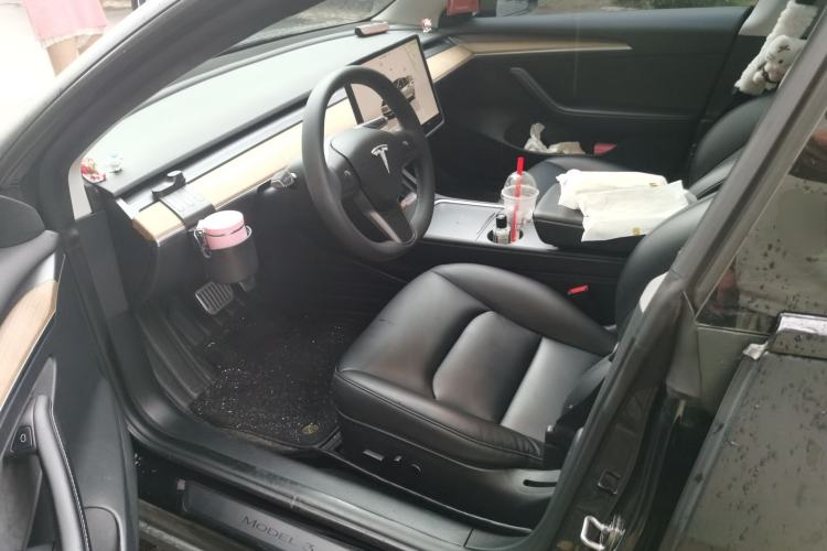Used Tesla Model 3 2022 Rear-Wheel-Drive Version Interior 3