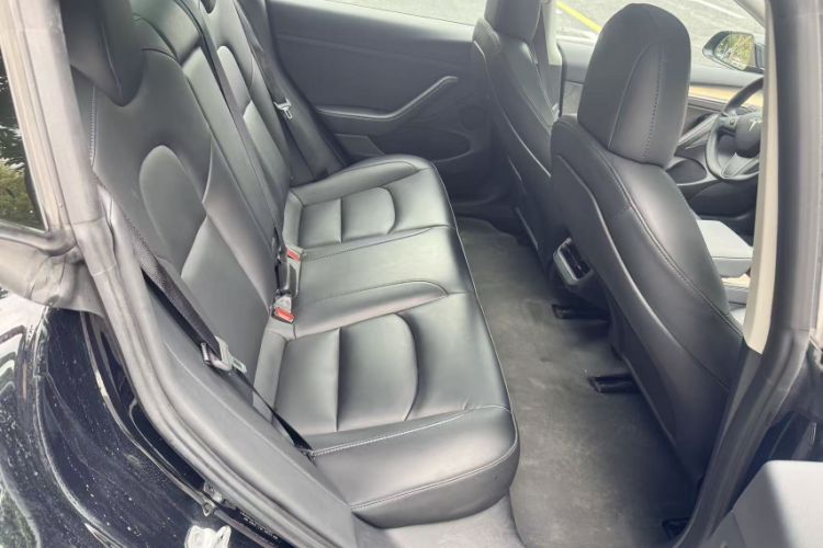 Used Tesla Model 3 2022 Rear-Wheel-Drive Version Interior 3