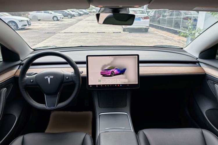 Used Tesla Model 3 2022 Rear-Wheel-Drive Version Interior 3