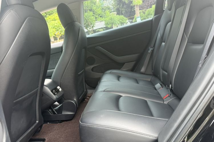 Used Tesla Model 3 2022 Rear-Wheel-Drive Version Interior 4