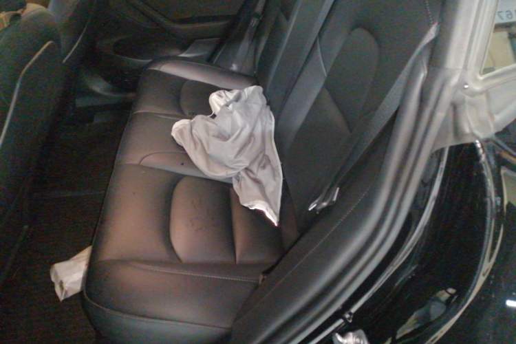 Used Tesla Model 3 2022 Performance High-Performance All-Wheel-Drive Version Interior 4