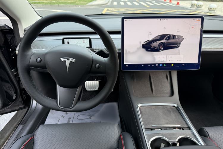 Used Tesla Model 3 2022 Performance High-Performance All-Wheel-Drive Version Interior 4