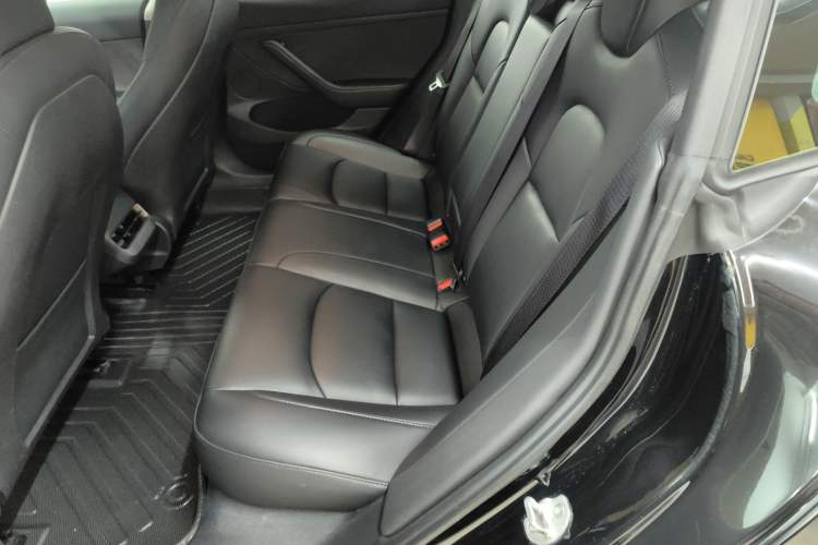Used Tesla Model 3 2022 Rear-Wheel-Drive Version Interior 4