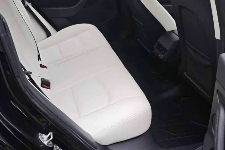 Used Tesla Model 3 2022 Rear-Wheel-Drive Version Interior 4